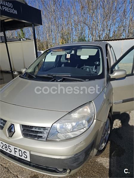 Beige Usado 2006 Renault Scénic II Monovolumen | 1650 € (Buen precio) - Imagen 1/4