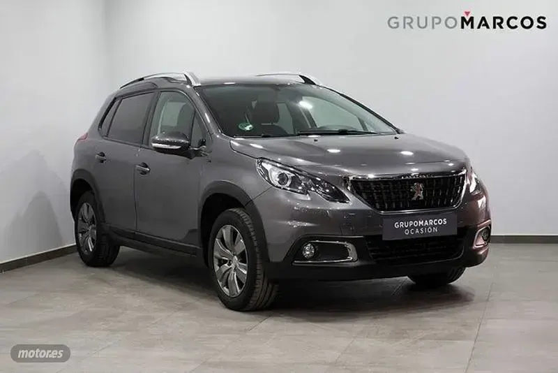 Usado Peugeot 2008 Style 82 CV (60 kW) 2019 Gris SUV