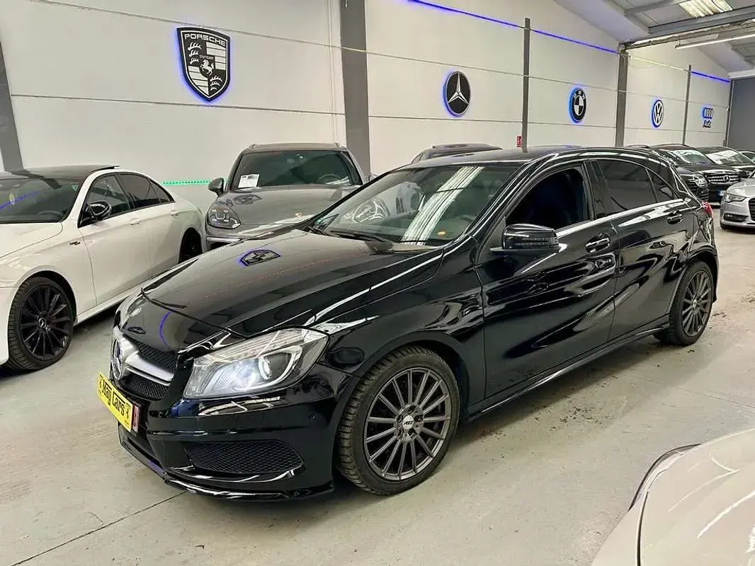 Usado Mercedes A220 177 CV (130 kW) 2016 Negro Utilitario