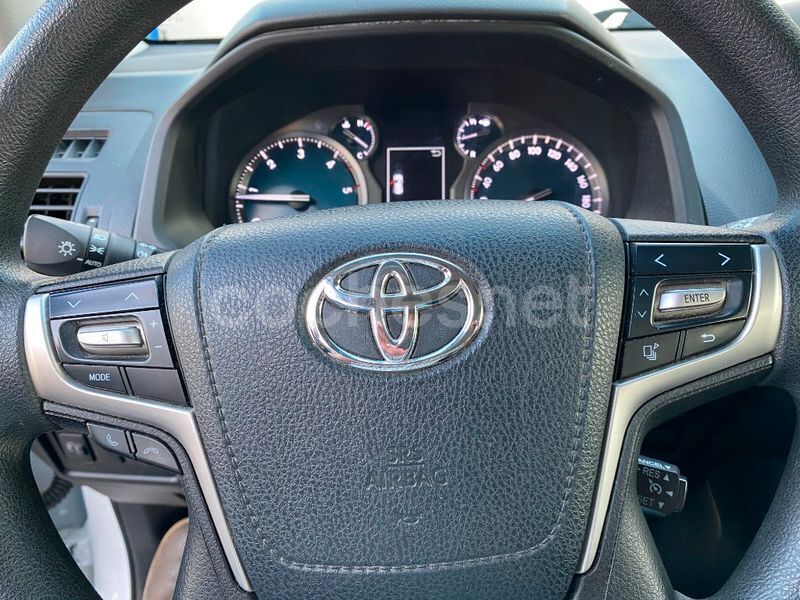 Usado Toyota Land Cruiser 177 CV (130 kW) 2018 Blanco SUV