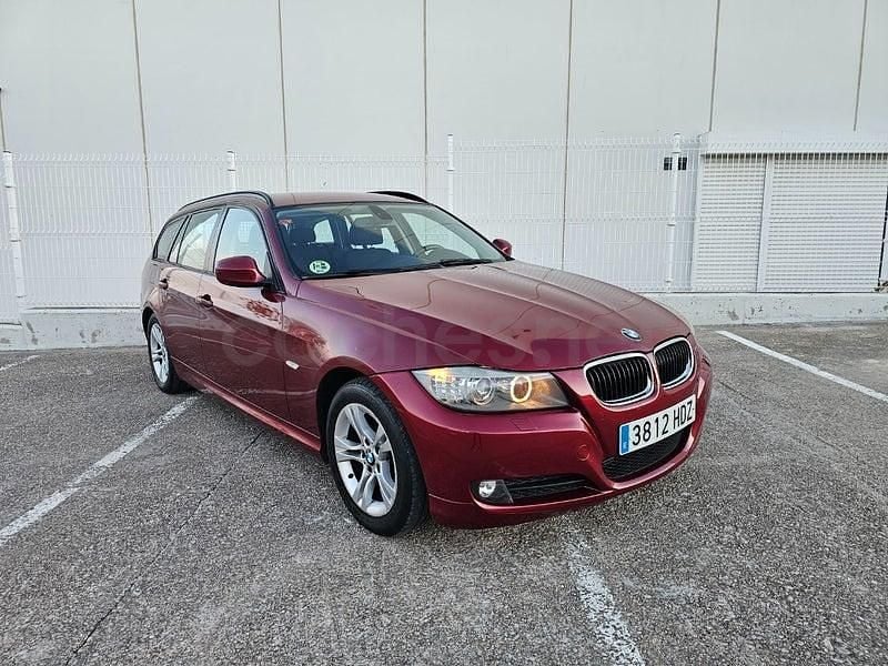 Używany BMW 320 184 KM (135 kW) 2011 Czerwony Kombi
