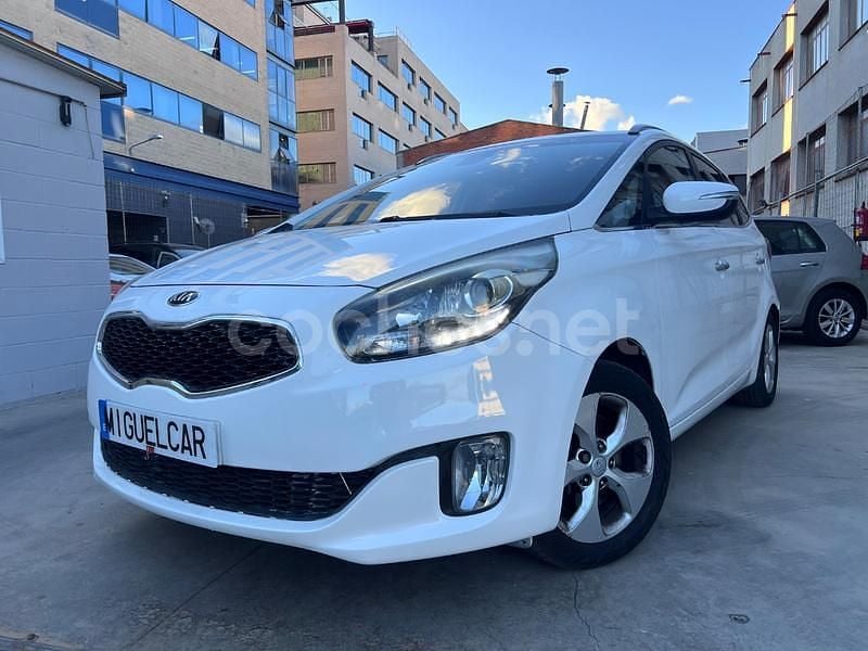Blanco Usado 2015 Kia Carens Monovolumen | 8990 € (Precio justo) - Imagen 1/4