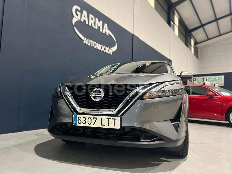 Usado Nissan Qashqai Acenta 158 CV (116 kW) 2021 Gris / plata SUV