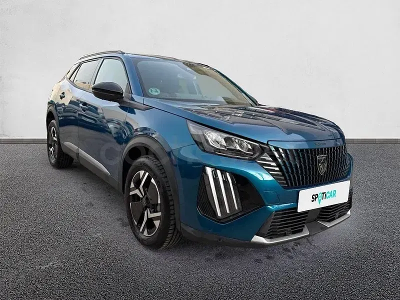 Usado Peugeot 2008 Allure 100 CV (73 kW) 2025 Azul SUV