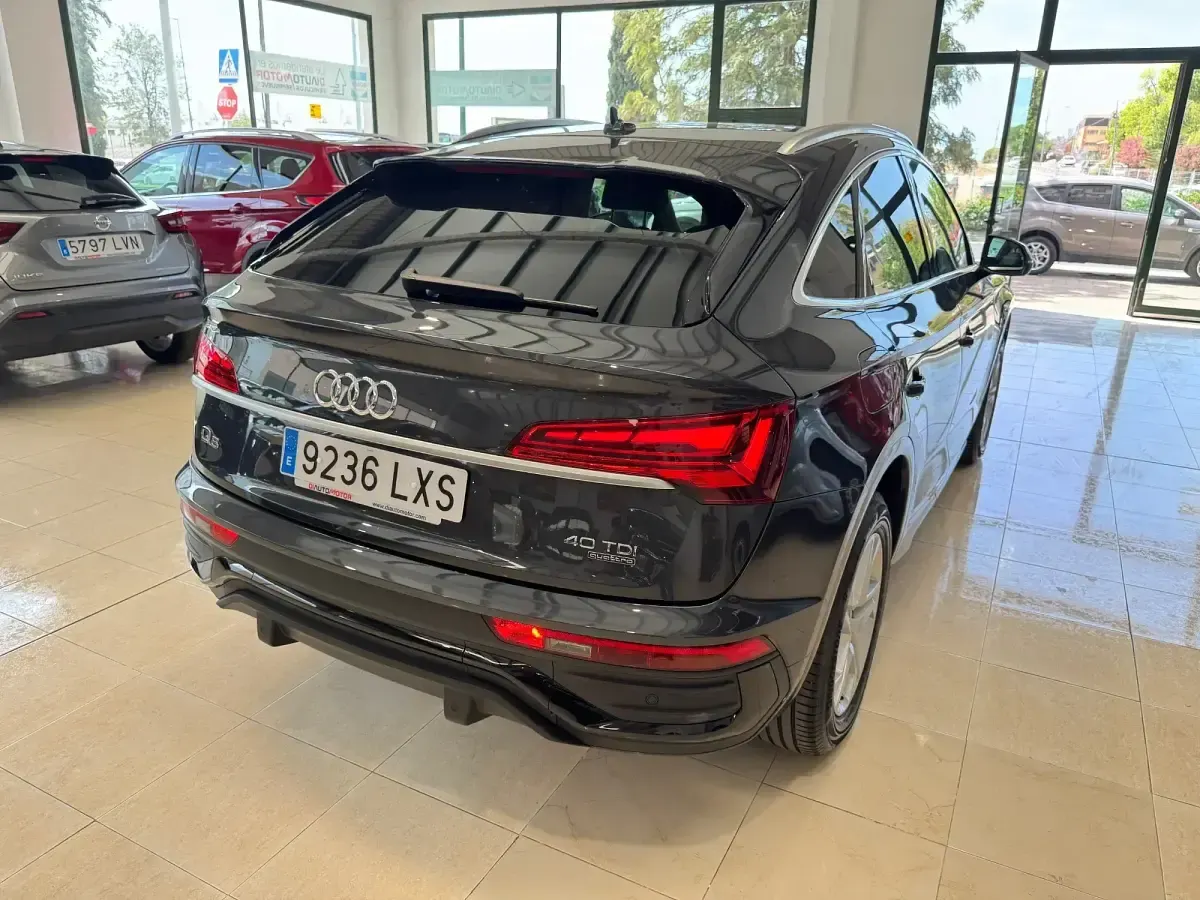 Usado Audi Q5 Advanced Plus 204 CV (150 kW) 2022 Gris SUV