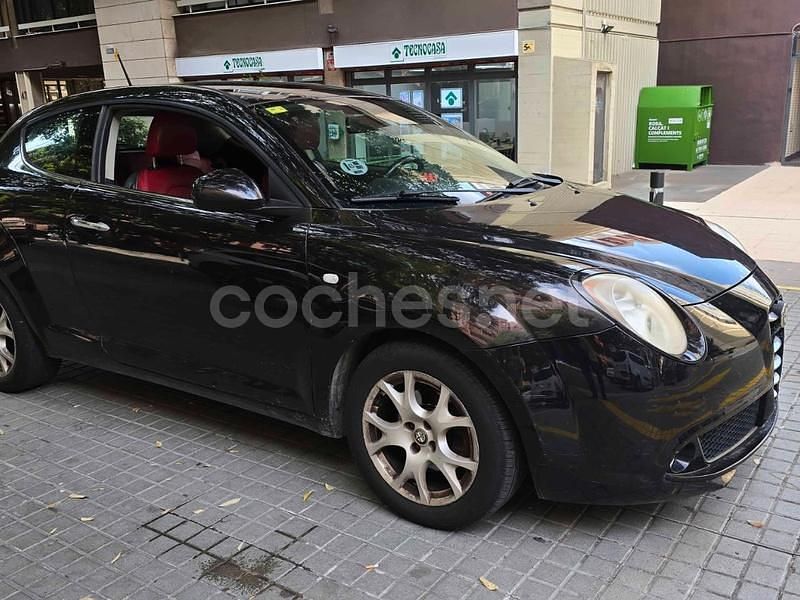 Negro Usado 2008 Alfa Romeo MiTo Distinctive Utilitario | 3950 € (Super precio) - Imagen 1/4