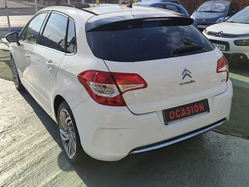 Usado Citroën C4 Seduction 92 CV (67 kW) 2012 Blanco Berlina