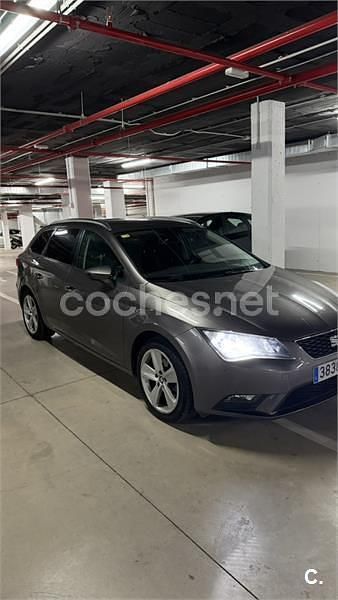 Usado Seat Leon ST CONNECT 110 CV (80 kW) 2016 Marrón Familiar