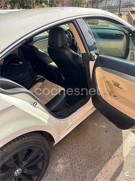 Blanco Usado 2010 VW Passat Berlina | 7000 € (Precio justo) - Imagen 1/4