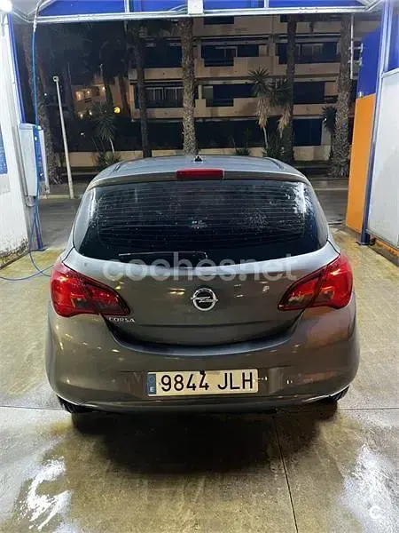 Usado Opel Corsa Selective 90 CV (66 kW) 2016 Gris / plata Utilitario