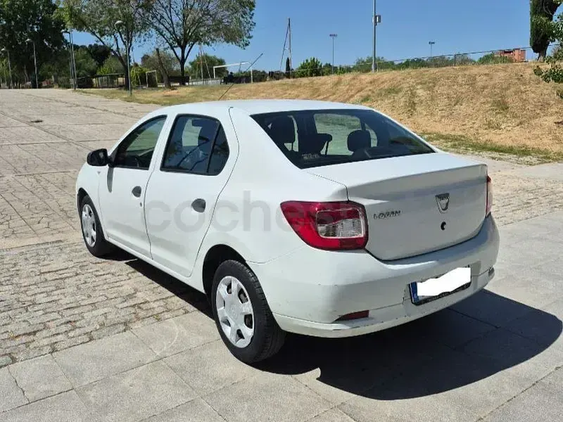 Usado Dacia Logan Ambiance 75 CV (55 kW) 2014 Blanco Berlina