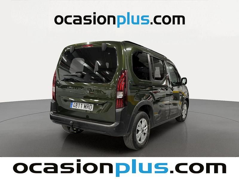 Usado Peugeot Rifter Allure 131 CV (96 kW) 2024 Verde Monovolumen