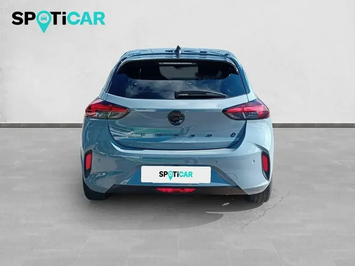 Usado Opel Corsa-e 100 kW (136 CV) 2023 Gris Utilitario
