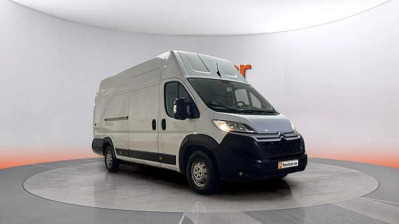 Usado Citroën Jumper 140 CV (102 kW) 2021 Blanco Monovolumen