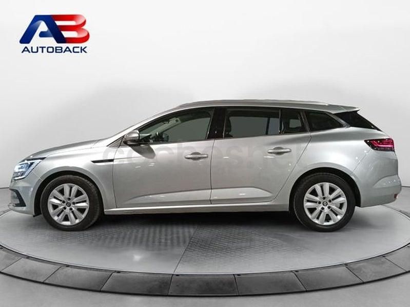 Usado Renault Mégane GrandTour Zen 115 CV (84 kW) 2022 Gris / plata Familiar