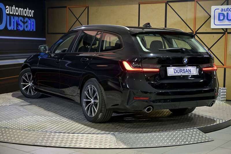 Usado BMW 318 Advantage 150 CV (110 kW) 2022 Negro Familiar
