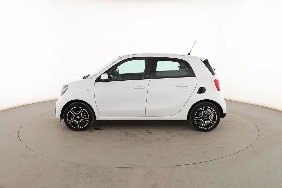 Usado Smart ForFour Electric Drive Passion 60 kW (82 CV) 2021 Blanco Berlina