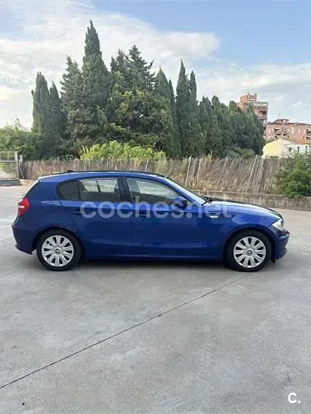 Usado BMW 118 122 CV (89 kW) 2007 Azul Utilitario