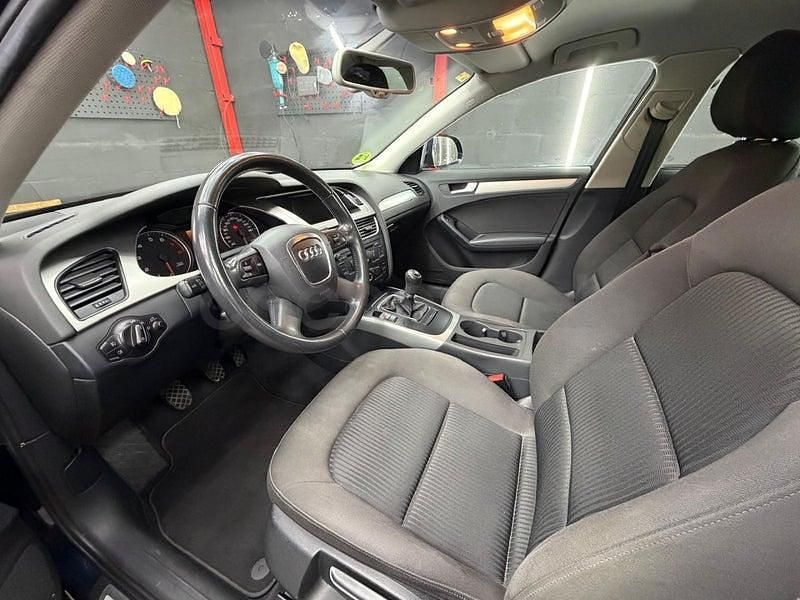 Usado Audi A4 Premium 160 CV (117 kW) 2009 Azul Berlina