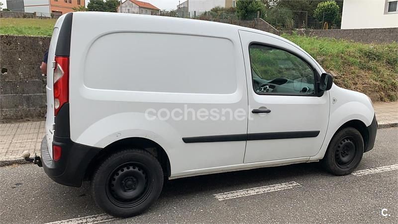 Usado Renault Kangoo 105 CV (77 kW) 2010 Blanco Monovolumen