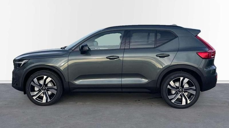 Nuevo Volvo XC40 Plus 129 CV (94 kW) 2025 Verde SUV