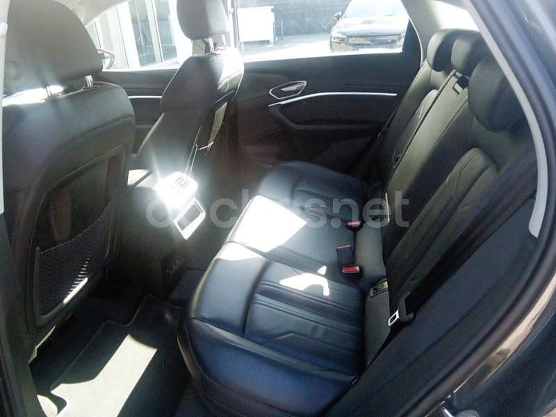Usado Audi e-tron Sportback Sport 300 kW (408 CV) 2022 Eléctrico SUV