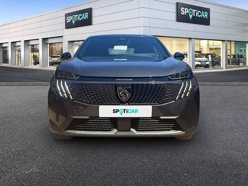 Usado Peugeot 3008 Allure 145 CV (106 kW) 2025 Negro SUV