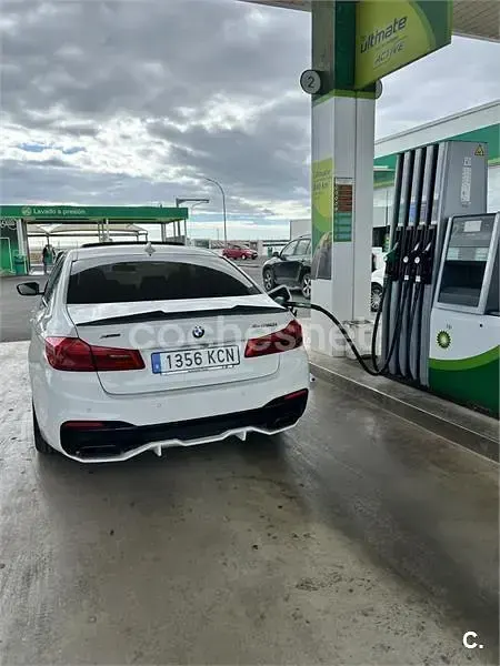 Usado BMW M550 Comfort Edition 462 CV (339 kW) 2017 Blanco Berlina