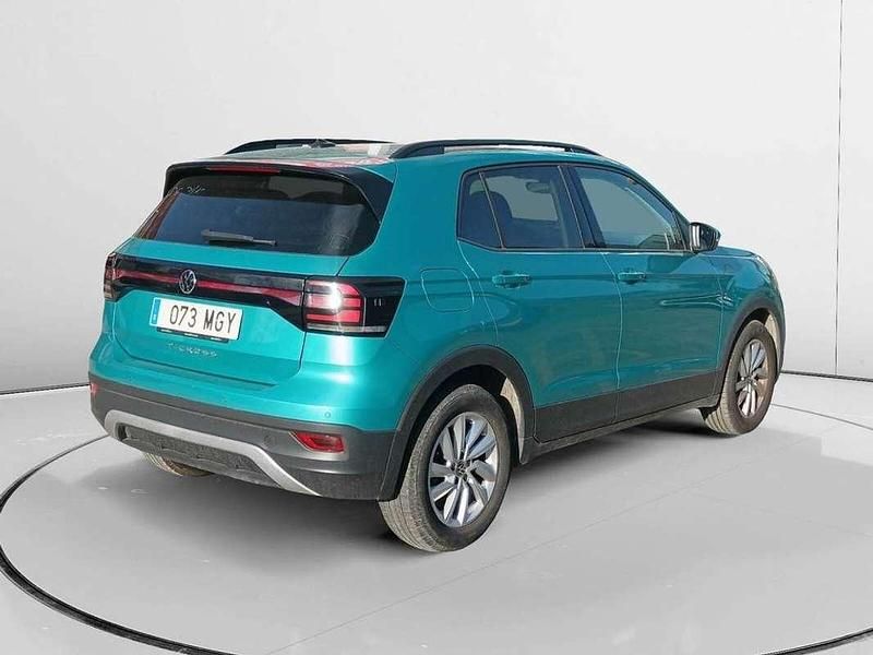 Usado VW T-Cross Advance 111 CV (81 kW) 2023 Verde SUV
