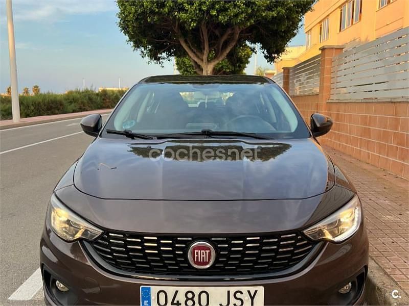 Marrón Usado 2017 Fiat Tipo Easy Berlina | 8000 € (Precio justo) - Imagen 1/4