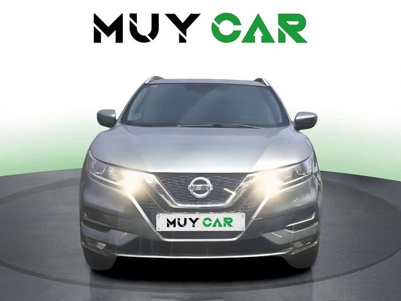 Usado Nissan Qashqai Acenta 140 CV (102 kW) 2021 Gris / plata SUV