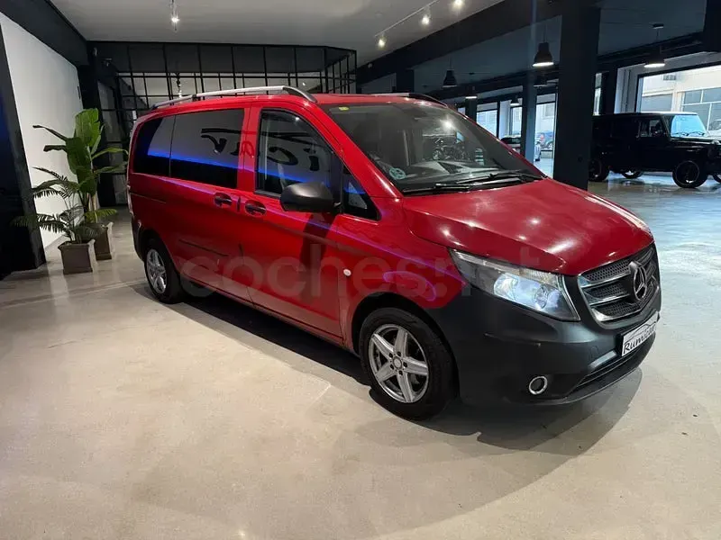 Usado Mercedes Vito Marco Polo 114 CV (83 kW) 2016 Rojo Van