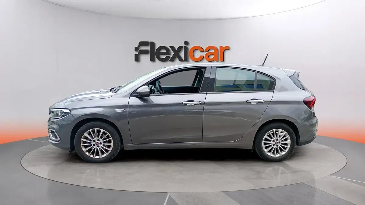 Usado Fiat Tipo 101 CV (74 kW) 2021 Gris Berlina