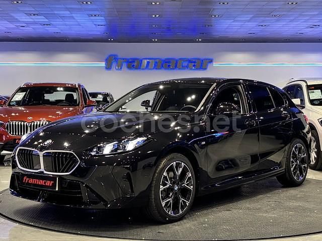 Negro Usado 2025 BMW 120 Comfort Edition Utilitario | 32.900 € (Super precio) - Imagen 1/4