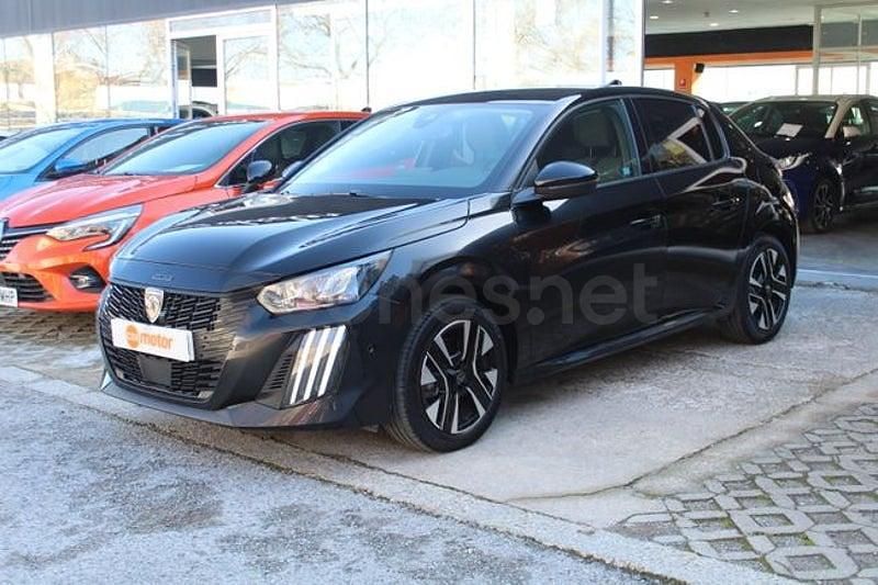 Usado Peugeot 208 Allure 102 CV (75 kW) 2025 Negro Utilitario