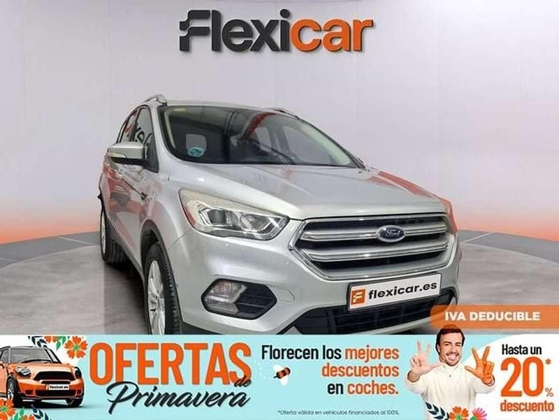 Usado Ford Kuga Trend 120 HP (88 kW) 2018 Cinzento SUV