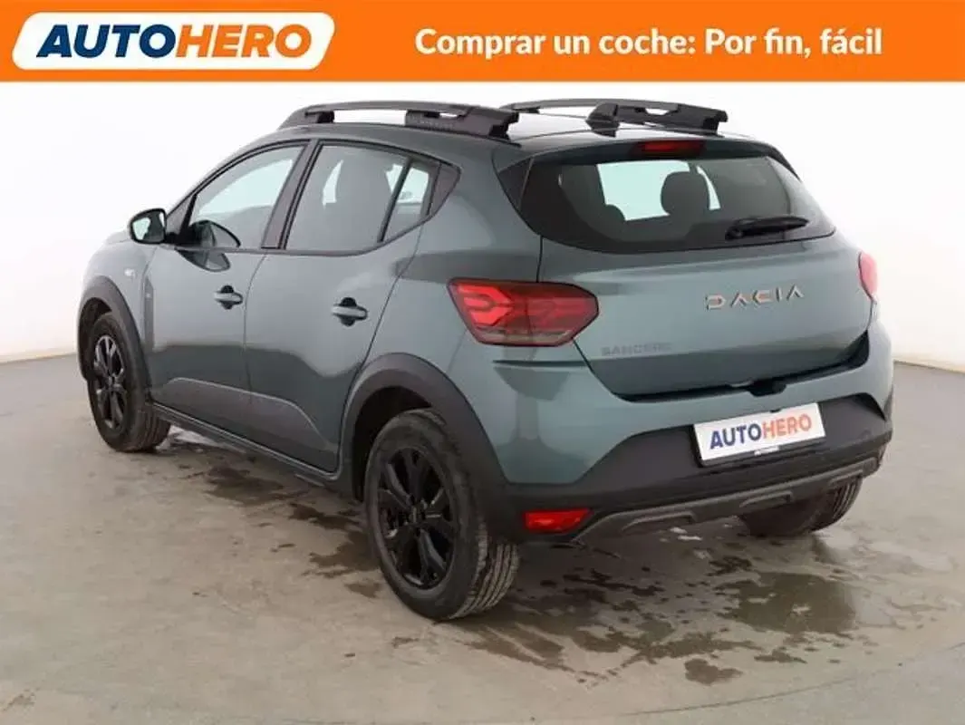 Usado Dacia Sandero Extreme 91 CV (66 kW) 2024 Verde Utilitario