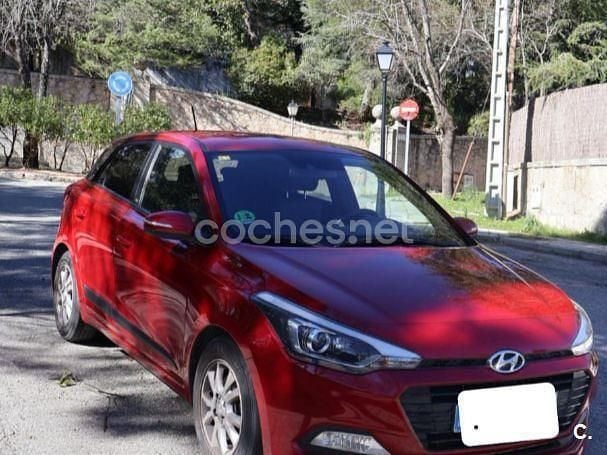 Usado Hyundai i20 GO! 100 CV (73 kW) 2016 Rojo Berlina