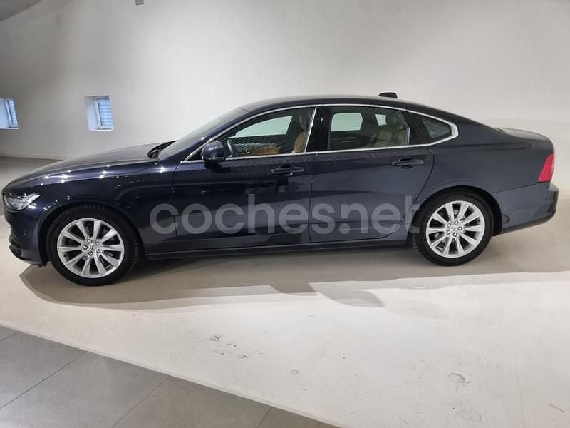 Usado Volvo S90 Momentum 190 CV (139 kW) 2017 Azul Berlina