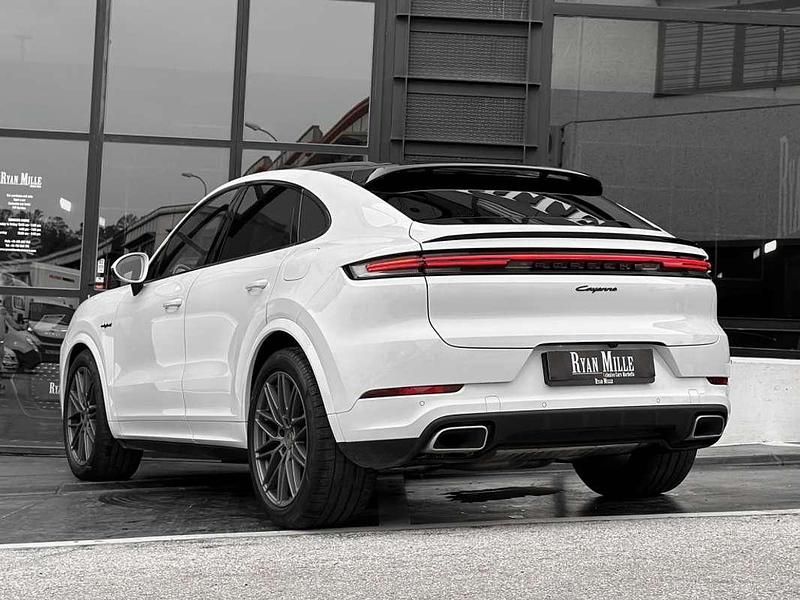 Usado Porsche Cayenne 470 CV (345 kW) 2023 Blanco SUV