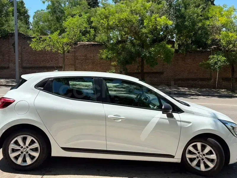 Usado Renault Clio V Business 100 CV (73 kW) 2022 Blanco Berlina