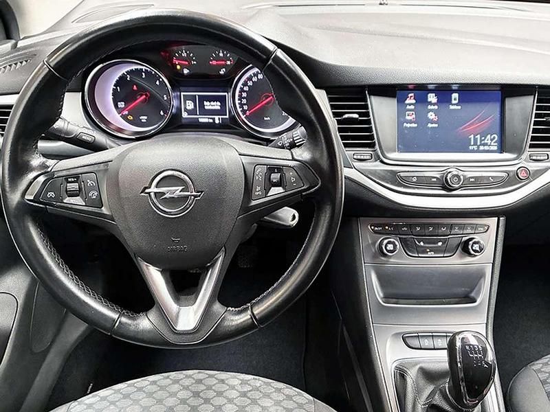 Usado Opel Astra Business 136 CV (100 kW) 2018 Blanco Utilitario