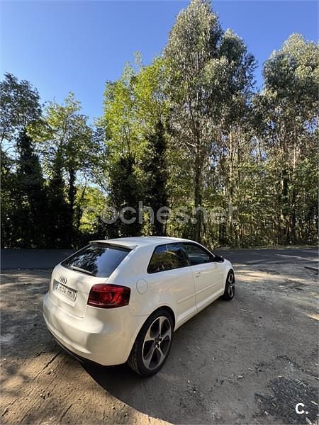 Usado Audi A3 Attraction 105 CV (77 kW) 2012 Blanco Utilitario