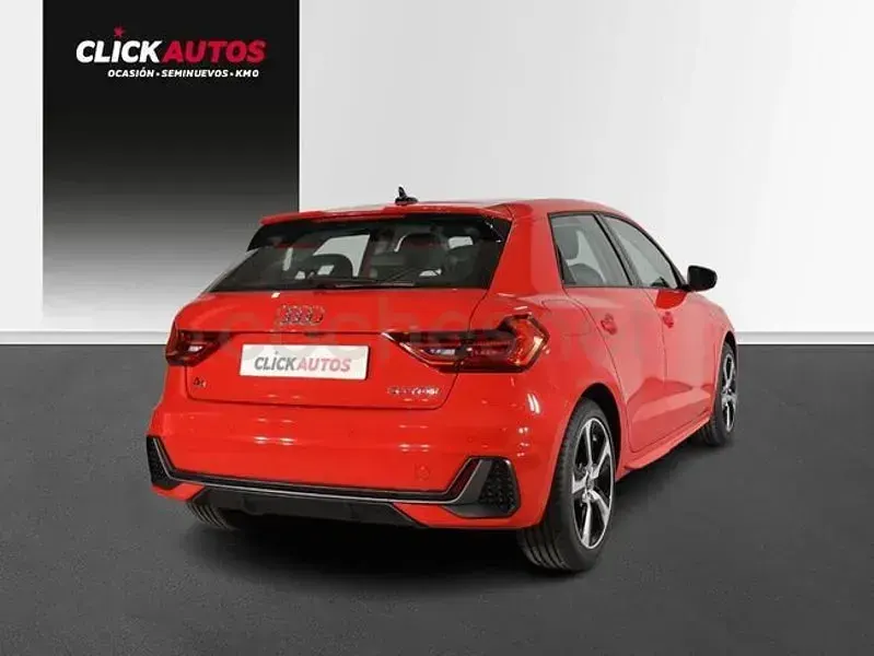 Usado Audi A1 Sportback Comfort 110 CV (80 kW) 2023 Rojo Utilitario