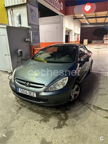 Usado Peugeot 307 CC 110 CV (80 kW) 2007 Gris / plata Descapotable
