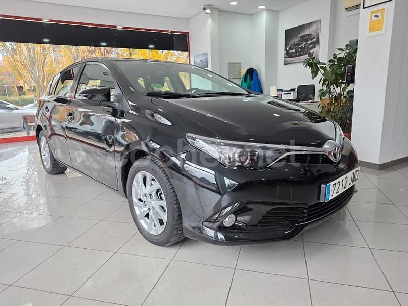 Negro Usado 2016 Toyota Auris Active Berlina | 13.690 € (Buen precio) - Imagen 1/4