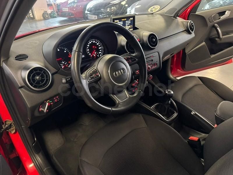Usado Audi A1 Sportback Ambition 90 CV (66 kW) 2014 Rojo Utilitario
