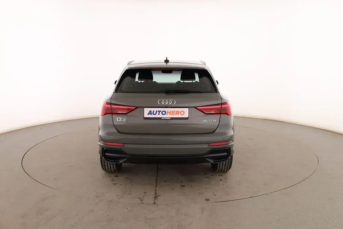Usado Audi Q3 S-Line 150 CV (110 kW) 2019 Gris SUV