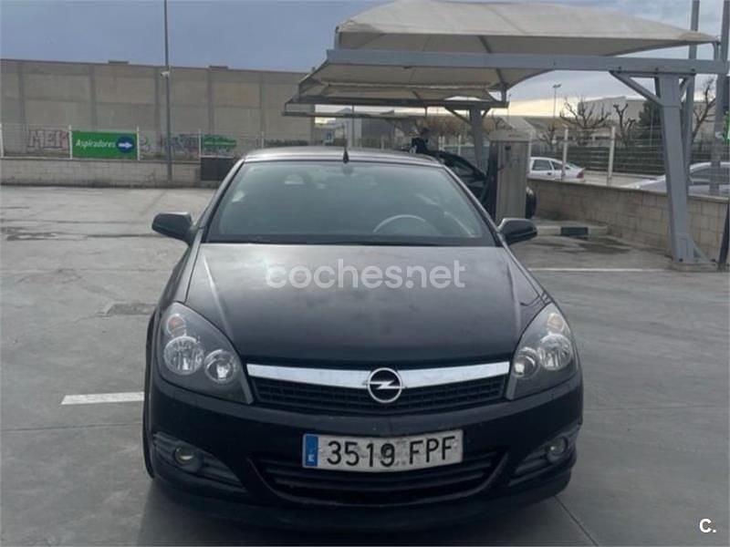 Negro Usado 2007 Opel Astra Cabriolet Enjoy Descapotable | 5300 € (Un poco caro) - Imagen 1/4