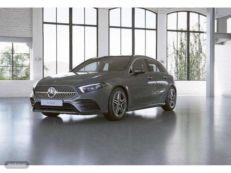 Gris Usado 2022 Mercedes A250 Berlina | 31.900 € (Un poco caro) - Imagen 1/4